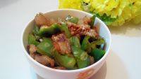 DIY美食-青椒回锅肉片做法图解8)