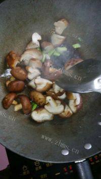 美味的蘑菇豆腐汤做法图解6)