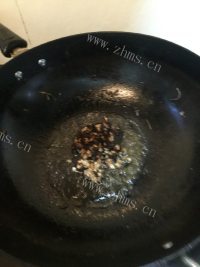 家常菜焖南瓜做法图解2)
