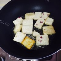 家常菜煎豆腐做法图解2)
