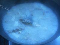 鲜香的鱼头划水粉丝豆腐汤做法图解8)