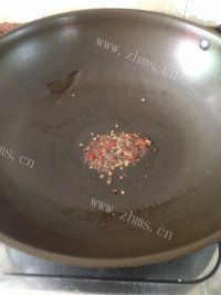 美味麻辣酸菜鱼头做法图解8)