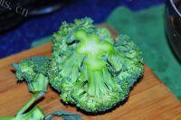 清爽的白灼西兰花做法图解1)