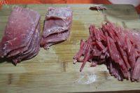 家常菜香辣牛肉丝做法图解1)