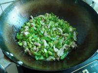 家常菜青椒毛豆炒肉丝