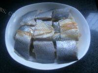 「美味可口」咸黄鱼蒸豆腐做法图解4)