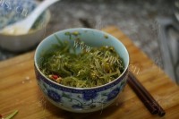 芳香四溢的凉拌海带丝做法图解7)