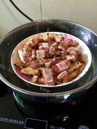 家常菜香芋蒸排骨做法图解4)