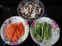 「手工美食」时蔬虾仁做法图解2)
