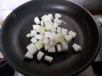 美味的冬瓜鲜贝汤做法图解4)