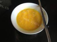 鲜香的西红柿紫菜蛋汤做法图解3)