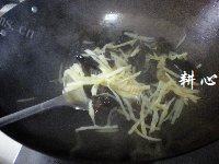 家常菜木耳土豆丝