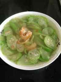 美味的虾仁丝瓜汤