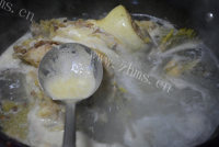五味俱全的鱼头豆腐汤做法图解4)