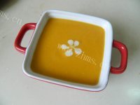 美味的奶油南瓜浓汤