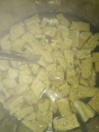独特的面筋炒青椒做法图解2)