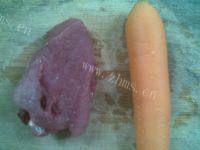 风味红萝卜炒肉做法图解1)