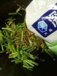 家庭版芹菜炒肉丝做法图解6)