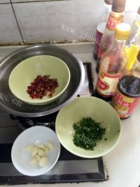 色味俱佳的凉拌三丝做法图解2)