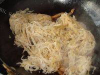 家常菜酸菜炒肉丝做法图解5)