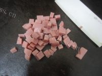 香脆的什锦火腿蒸豆腐做法图解3)