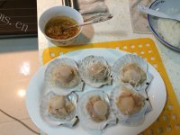 妈妈最爱的蒜蓉粉丝蒸扇贝做法图解10)