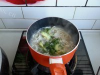 美味的牛油果面条做法图解8)