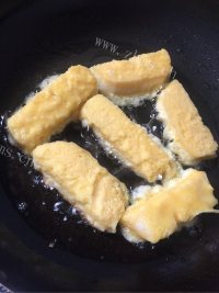 甜甜的炸白馒头做法图解3)