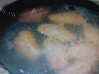 色泽鲜亮的可乐鸡翅做法图解3)