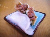 自己做的牛肉胡萝卜饺子