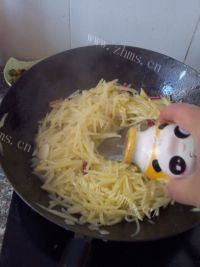 家常土豆丝做法图解7)