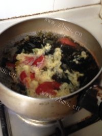 美味的鸡蛋紫菜汤做法图解8)