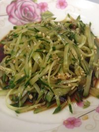 家常菜凉拌黄瓜丝