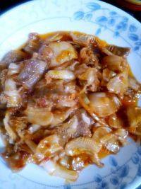 家常菜辣白菜炒五花肉