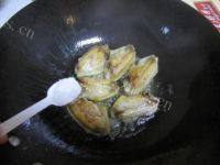 美味的酱烧鸡翅做法图解6)