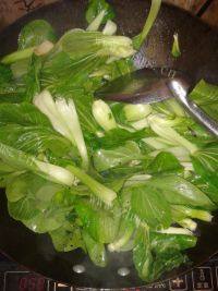 家常菜炒小青菜做法图解5)