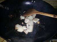 家常菜土豆焖五花肉做法图解1)