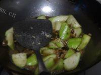 家常菜肉末丝瓜做法图解6)