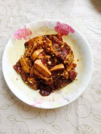 可口的湘西粉蒸肉做法图解5)