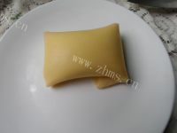 美味营养的芒果班戟做法图解9)