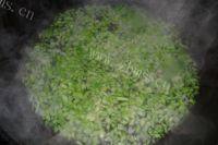 （美味可口）芹菜猪肉饺子做法图解3)