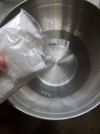 自制水晶凉粉做法图解2)