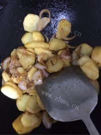 家常菜洋葱土豆做法图解5)