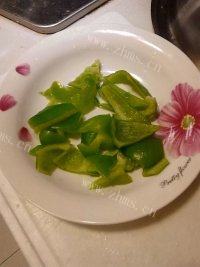 口感不错的酸菜鱼做法图解6)