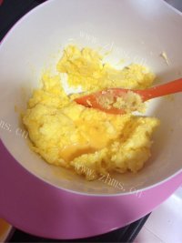 色香味俱全的蔓越莓饼干做法图解2)