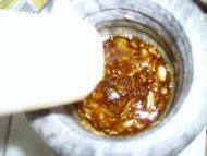 蒜泥手撕茄子做法图解6)