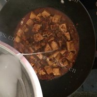 质嫩爽口的麻婆豆腐做法图解6)