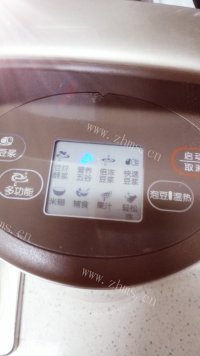 美味的红豆花生豆浆做法图解2)