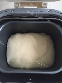 自制椰蓉小餐包做法图解4)