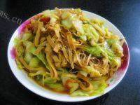 家常菜洋白菜炒豆片